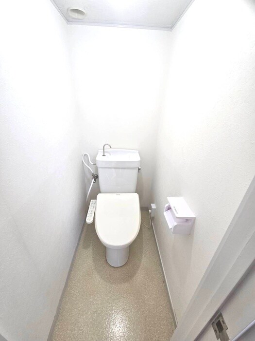 物件内観写真15　(トイレ)