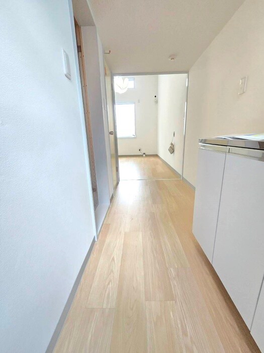 物件内観写真18　(廊下)