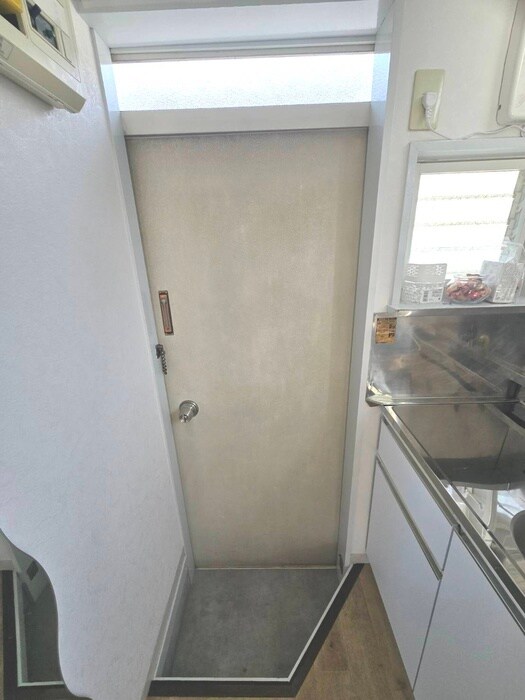 物件内観写真21　(玄関)