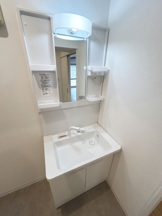 物件内観写真12　(洗面)