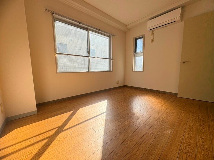 物件内観写真5　(居室)