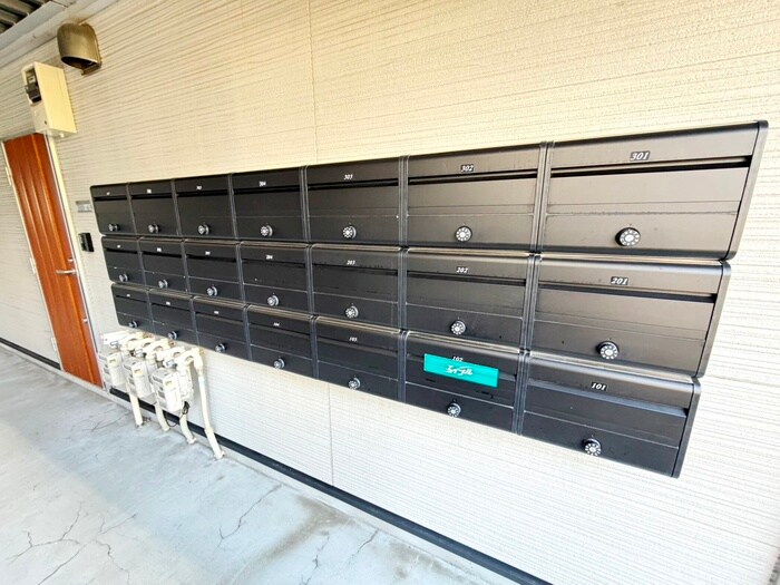 物件外観写真4　(建物設備)