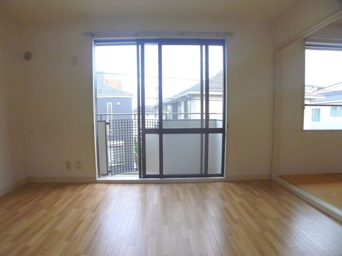 物件内観写真9　(居室)