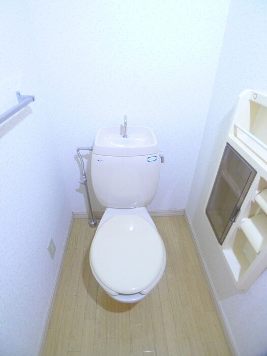 物件内観写真18　(トイレ)