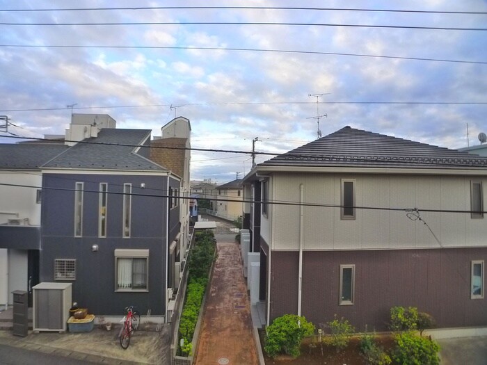 物件内観写真22　(室内からの展望)