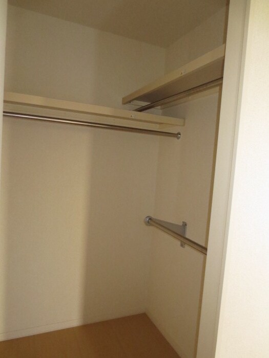 物件内観写真9　(収納)