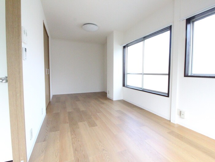 物件内観写真9　(廊下)