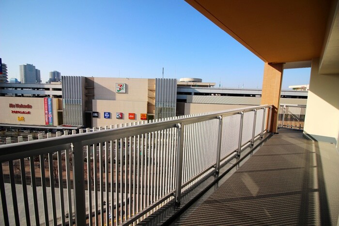 物件内観写真17　(室内からの展望)