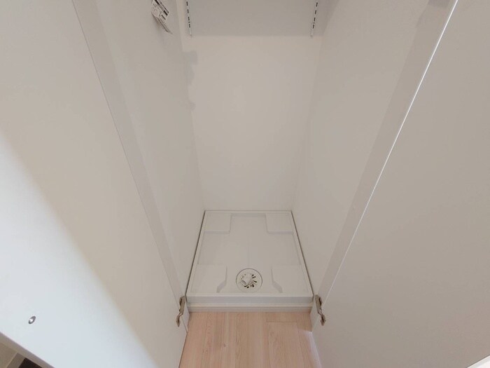 物件内観写真12　(洗濯機置場)