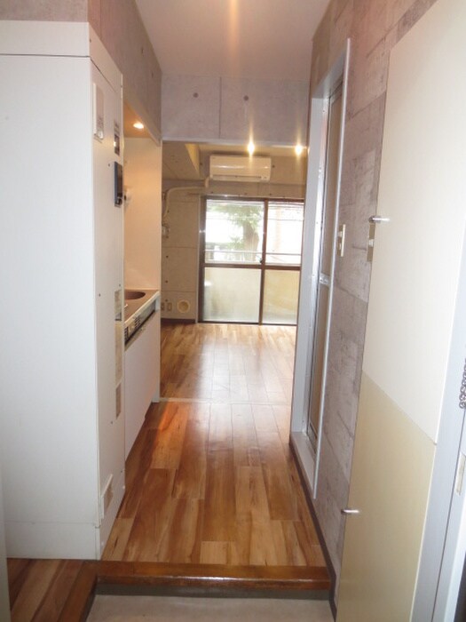 物件内観写真7　(廊下)