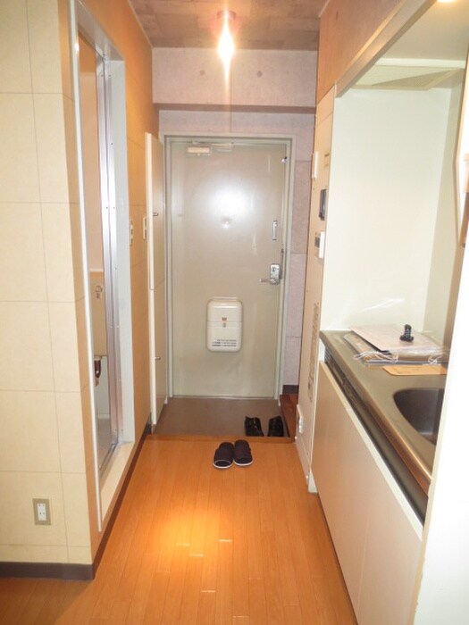 物件内観写真8　(玄関)