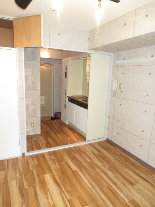 物件内観写真11　(居室)