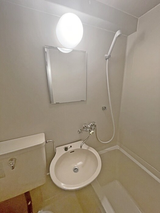 物件内観写真12　(洗面)