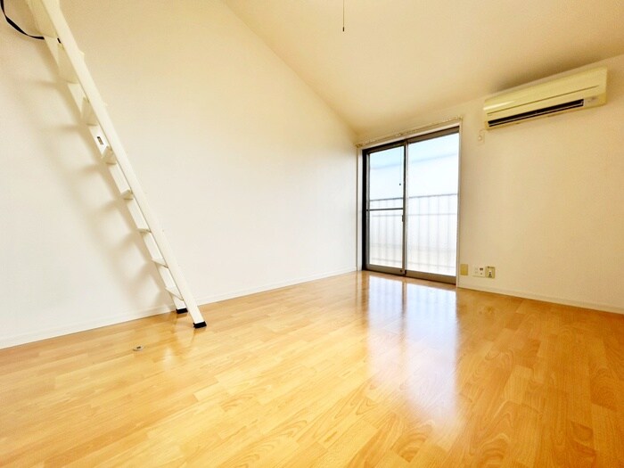 物件内観写真8　(居室)