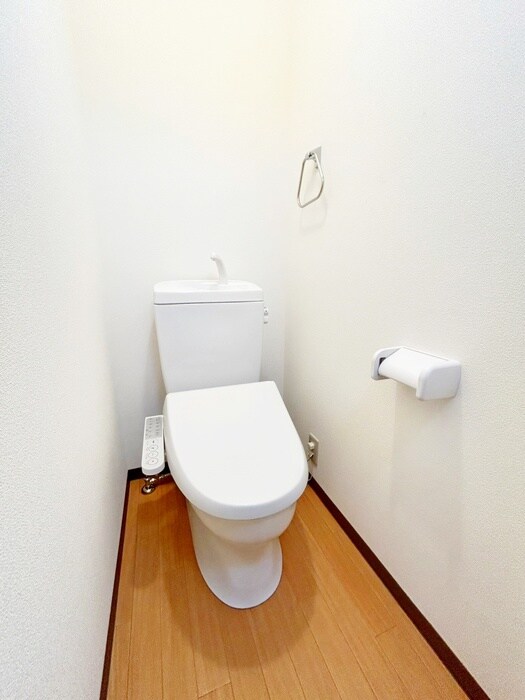 物件内観写真14　(トイレ)