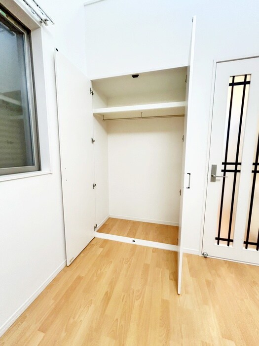 物件内観写真16　(収納)