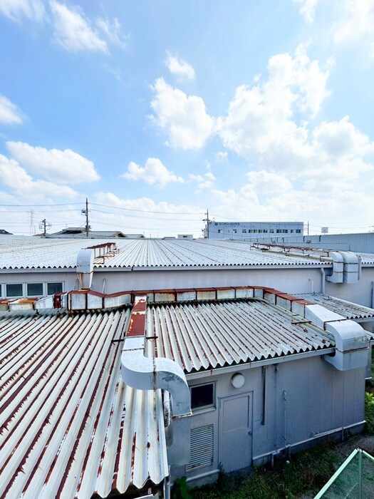 物件内観写真22　(室内からの展望)