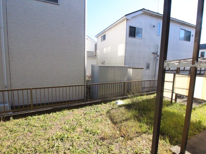 物件内観写真22　(室内からの展望)