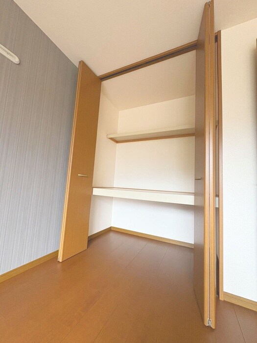 物件内観写真15　(収納)