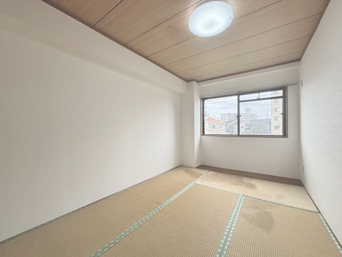 物件内観写真9　(居室)