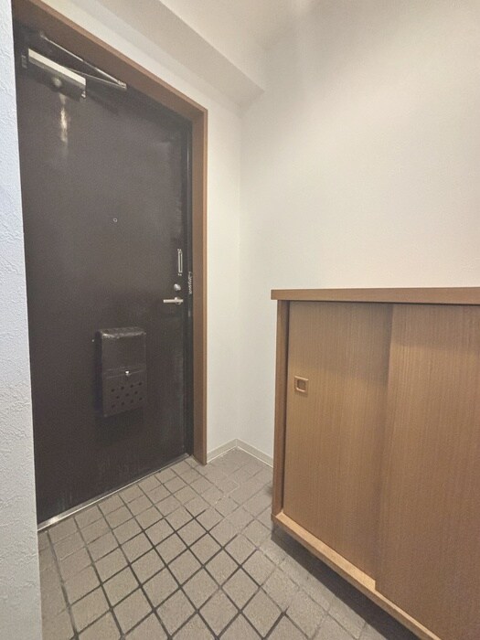 物件内観写真17　(玄関)