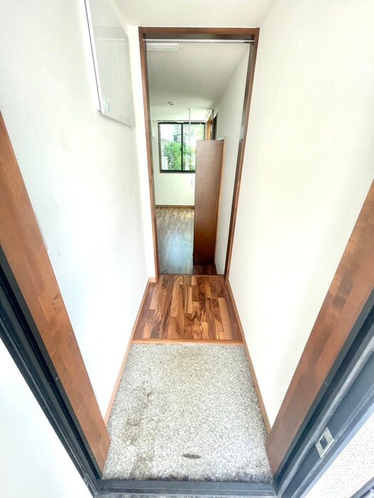 物件内観写真15　(玄関)