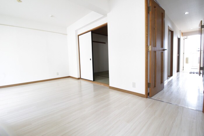 物件内観写真9　(居室)