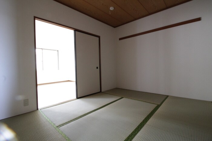 物件内観写真10　(居室)