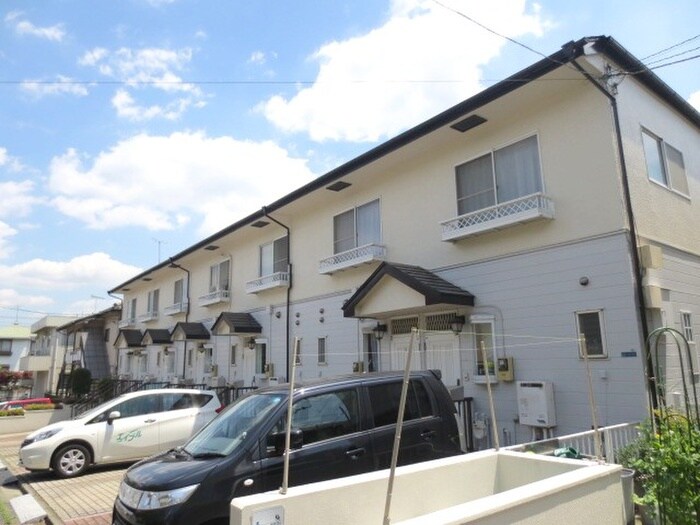 物件外観写真2　(駐車場)