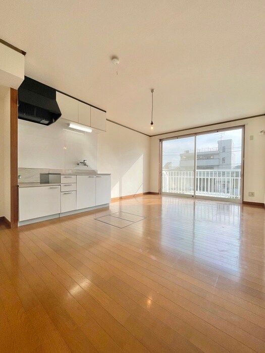 物件内観写真4　(居室)