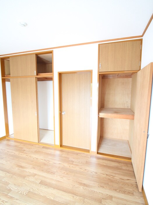 物件内観写真11　(収納)