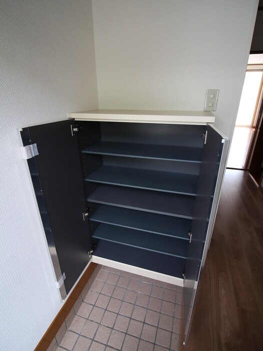 物件内観写真12　(靴箱)