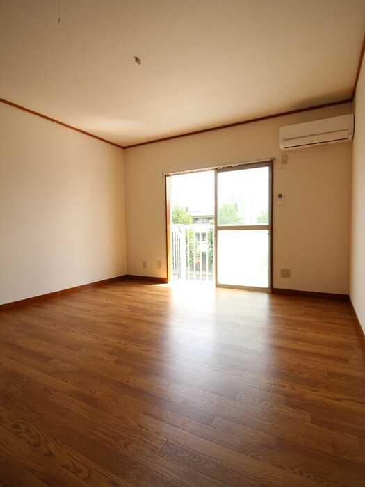 物件内観写真14　(居室)