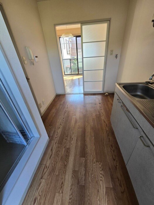 物件内観写真21　(廊下)