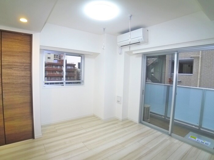 物件内観写真8　(居室)