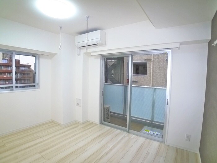 物件内観写真9　(居室)