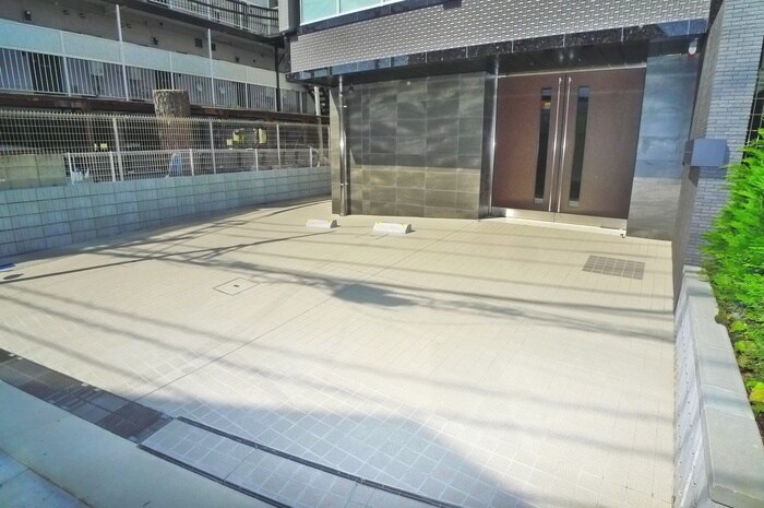 物件外観写真6　(駐車場)