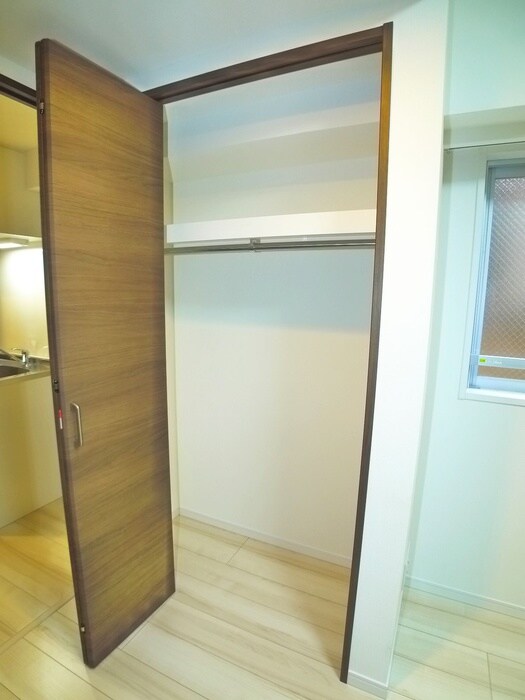 物件内観写真10　(収納)