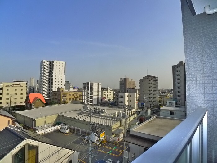 物件内観写真16　(室内からの展望)