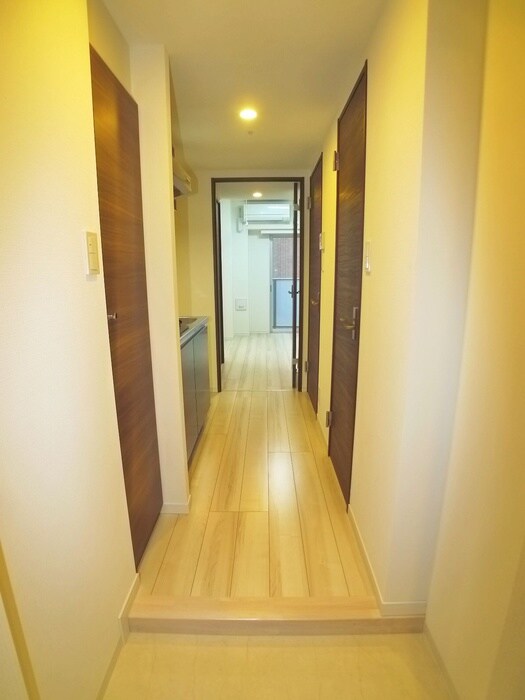 物件内観写真20　(廊下)