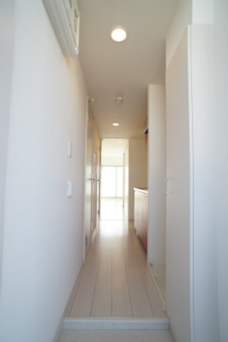 物件内観写真16　(廊下)