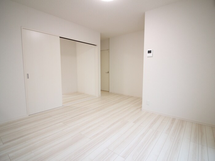 物件内観写真6　(居室)