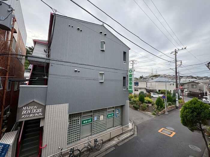 物件内観写真22　(室内からの展望)