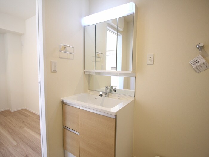 物件内観写真13　(洗面)