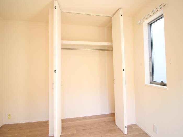 物件内観写真15　(収納)