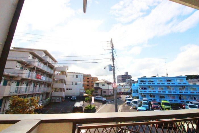 物件内観写真16　(室内からの展望)