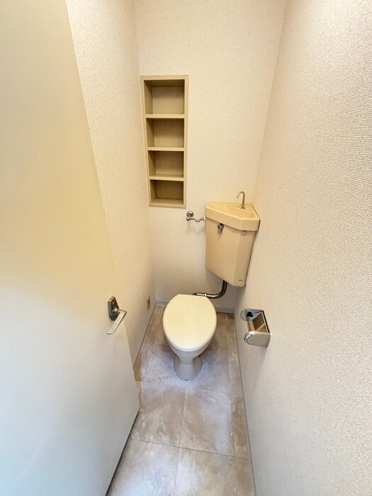 物件内観写真16　(トイレ)