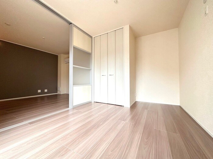 物件内観写真8　(居室)