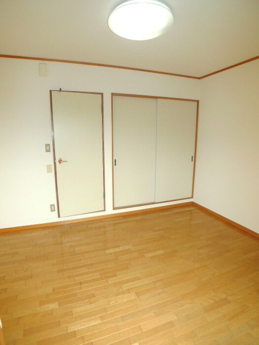 物件内観写真9　(居室)