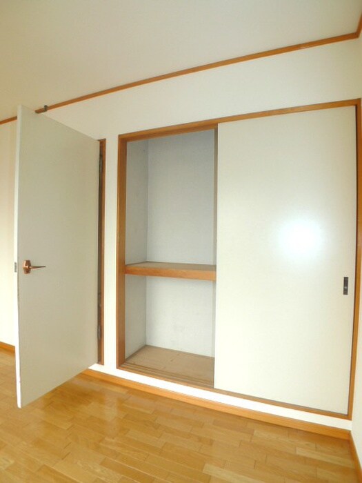 物件内観写真10　(収納)